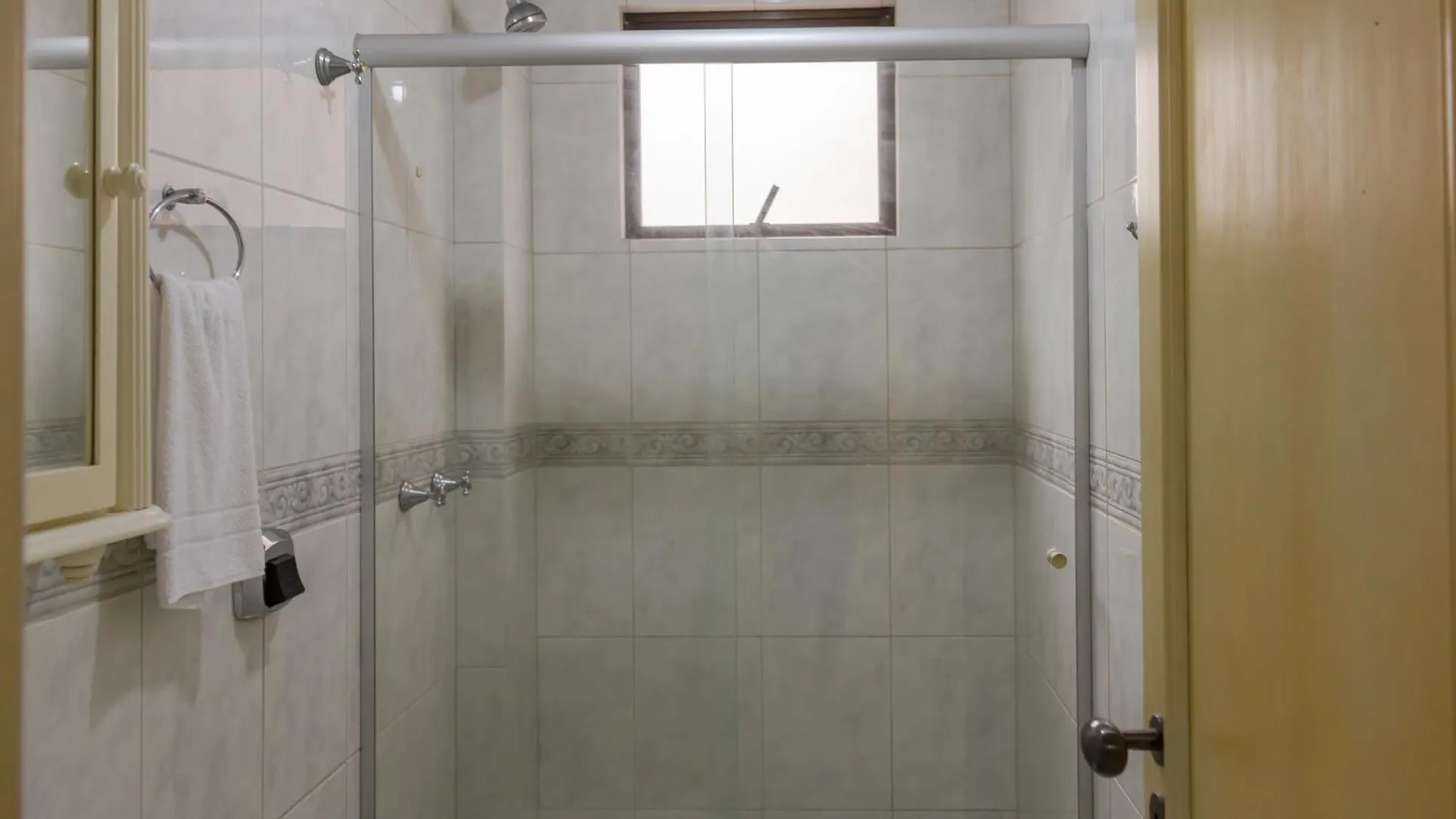 Elegancia Classica A 1 Quadra Da Praia Em Bc N704 Balneário Camboriú Brasil