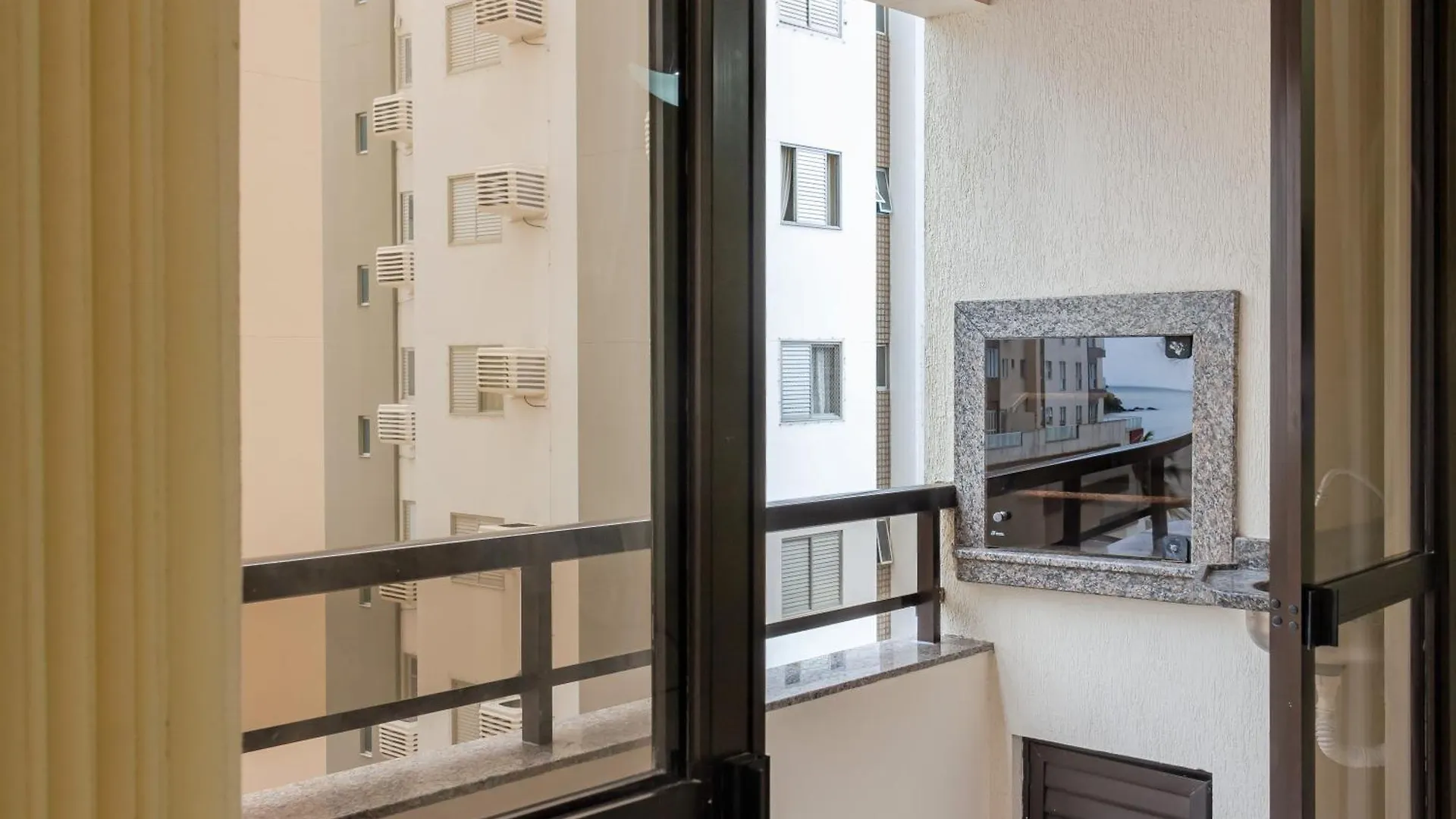 Apartamento Elegancia Classica A 1 Quadra Da Praia Em Bc N704 Balneário Camboriú