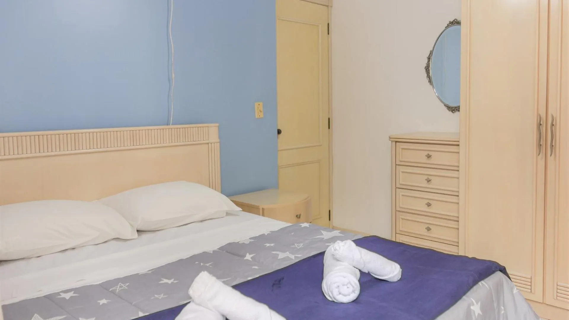 Elegancia Classica A 1 Quadra Da Praia Em Bc N704 Balneário Camboriú Apartamento