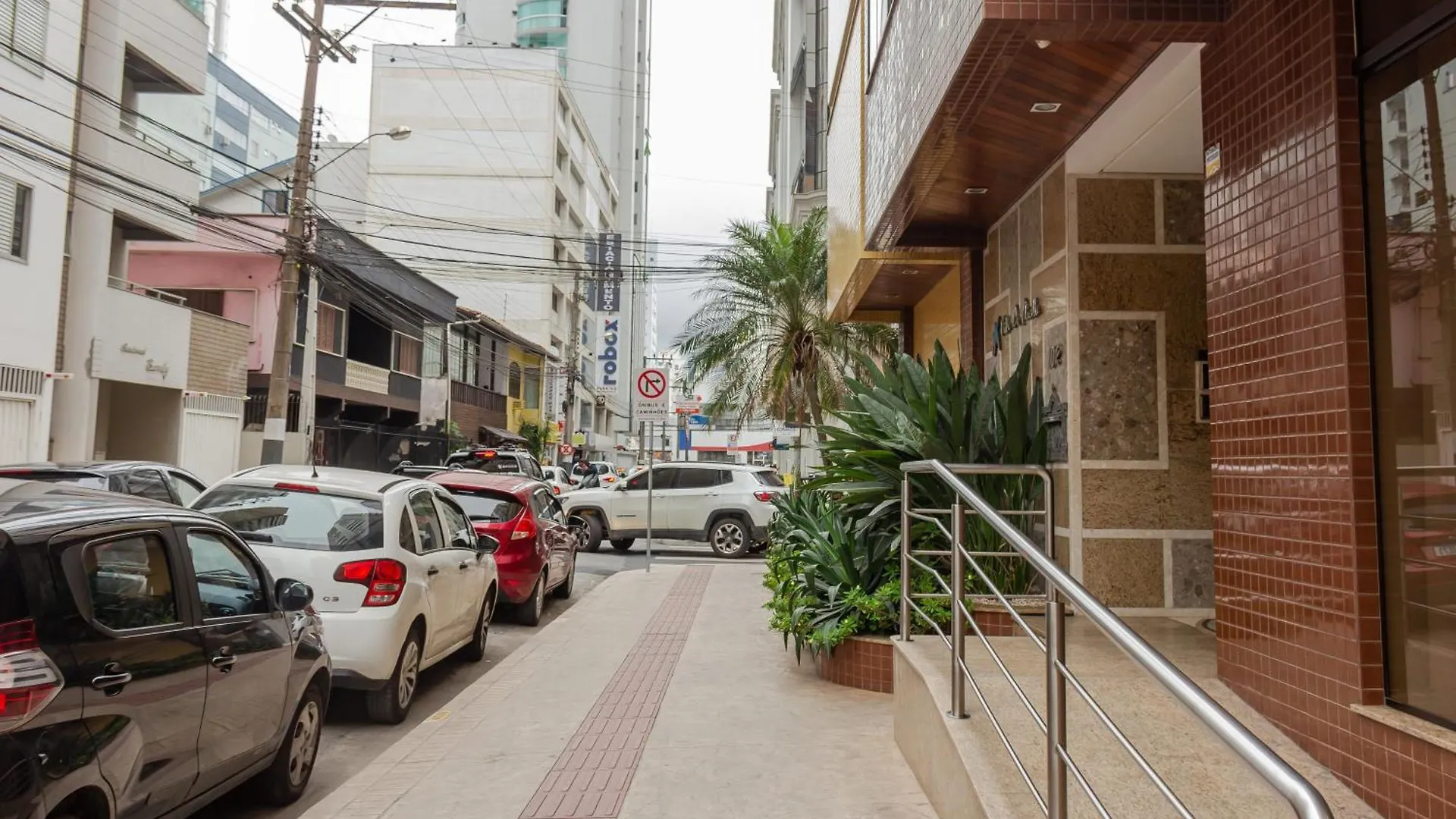 Elegancia Classica A 1 Quadra Da Praia Em Bc N704 Balneário Camboriú