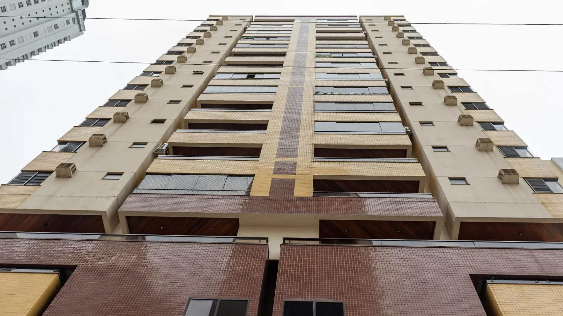 Elegancia Classica A 1 Quadra Da Praia Em Bc N704 Balneário Camboriú Apartamento